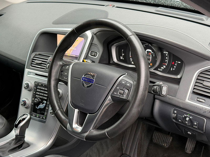 Volvo XC60 2.4 D4 SE Lux Nav Auto AWD Euro 6 (s/s) 5dr 5dr Automatic 2025
