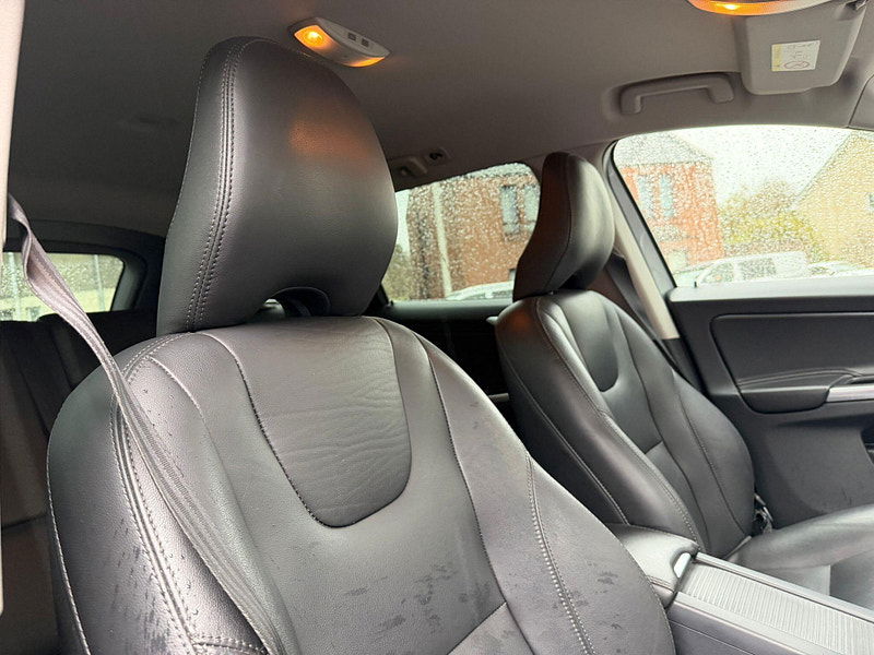 Volvo XC60 2.4 D4 SE Lux Nav Auto AWD Euro 6 (s/s) 5dr 5dr Automatic 2025