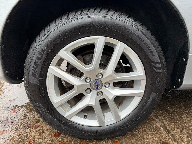 Volvo XC60 2.4 D4 SE Lux Nav Auto AWD Euro 6 (s/s) 5dr 5dr Automatic 2025