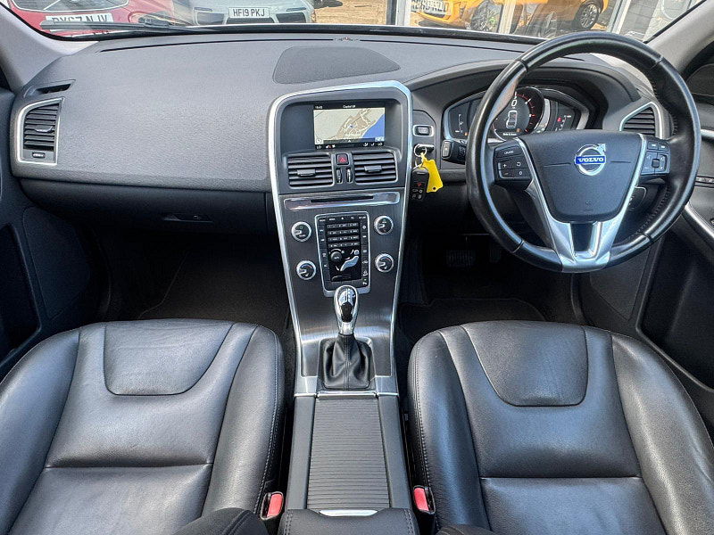 Volvo XC60 2.4 D4 SE Lux Nav Geartronic AWD Euro 5 5dr 5dr Automatic 2025