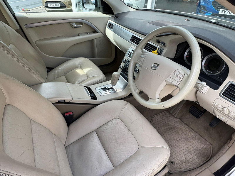 Volvo XC70 2.4 D5 SE Geartronic AWD Euro 4 5dr 5dr Automatic 2025
