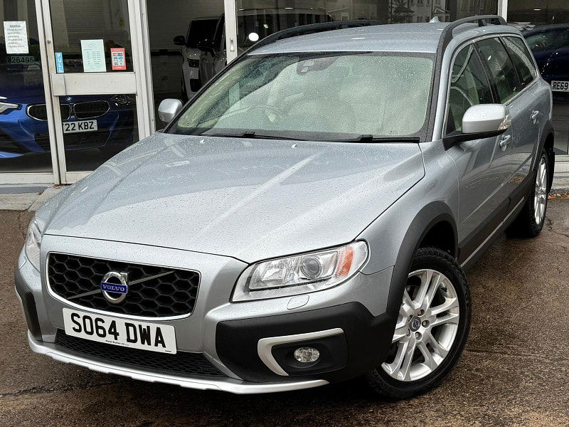 Volvo XC70 2.4 D5 SE Lux Geartronic AWD Euro 5 5dr 5dr Automatic 2025