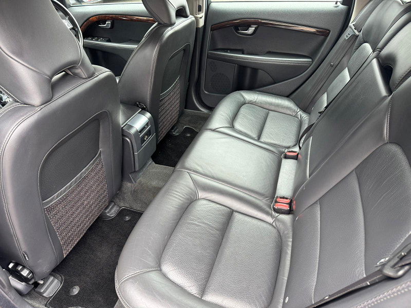Volvo XC70 2.4 D5 SE Lux Geartronic AWD Euro 5 5dr 5dr Automatic 2025