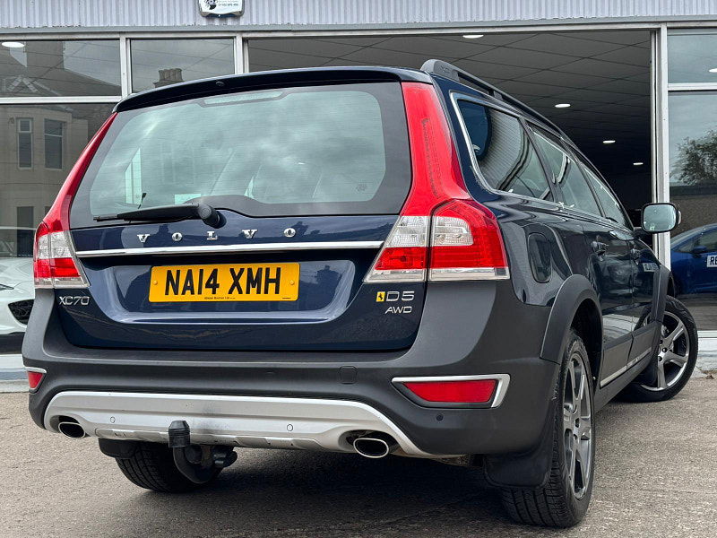 Volvo XC70 2.4 D5 SE Lux Geartronic AWD Euro 5 5dr 5dr Automatic 2025