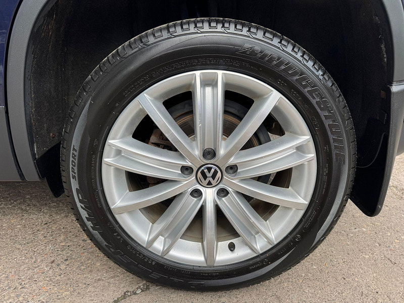 Volvo XC90 2.0h T8 Twin Engine 10.4kWh Inscription Pro Auto 4WD Euro 6 (s/s) 5dr 5dr Automatic 2025