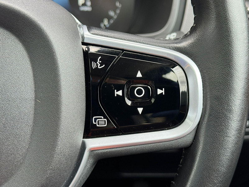 Volvo XC90 2.0h T8 Twin Engine 10.4kWh Inscription Pro Auto 4WD Euro 6 (s/s) 5dr 5dr Automatic 2025