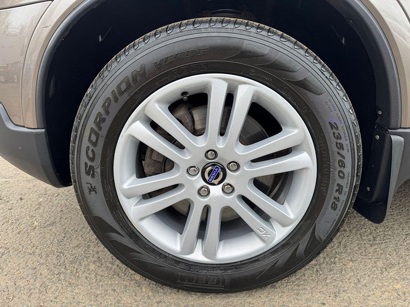 Volvo XC90 2.4 D5 SE Geartronic AWD 5dr 5dr Automatic 2025