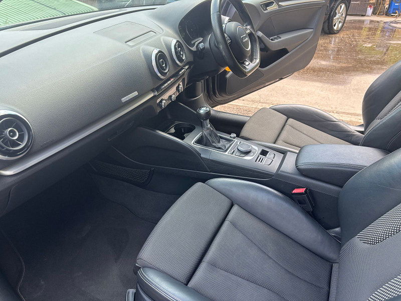 Audi A3 1.4 TFSI CoD S line Hatchback 3dr Petrol Manual Euro 6 (s/s) (Nav) (150 ps) 3dr Manual 2025