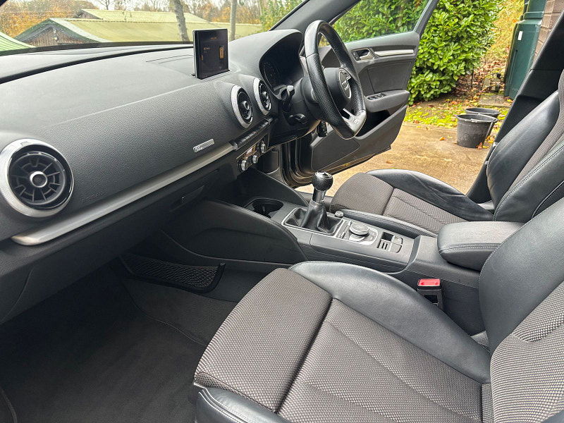 Audi A3 1.4 TFSI CoD S line Sportback 5dr Petrol Manual Euro 6 (s/s) (150 ps) 5dr Manual 2025