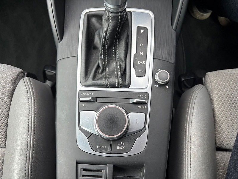 Audi A3 1.5 TFSI CoD S line Hatchback 3dr Petrol S Tronic Euro 6 (s/s) (150 ps) 3dr Automatic 2025