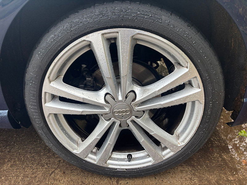 Audi A3 1.5 TFSI CoD S line Hatchback 3dr Petrol S Tronic Euro 6 (s/s) (150 ps) 3dr Automatic 2025