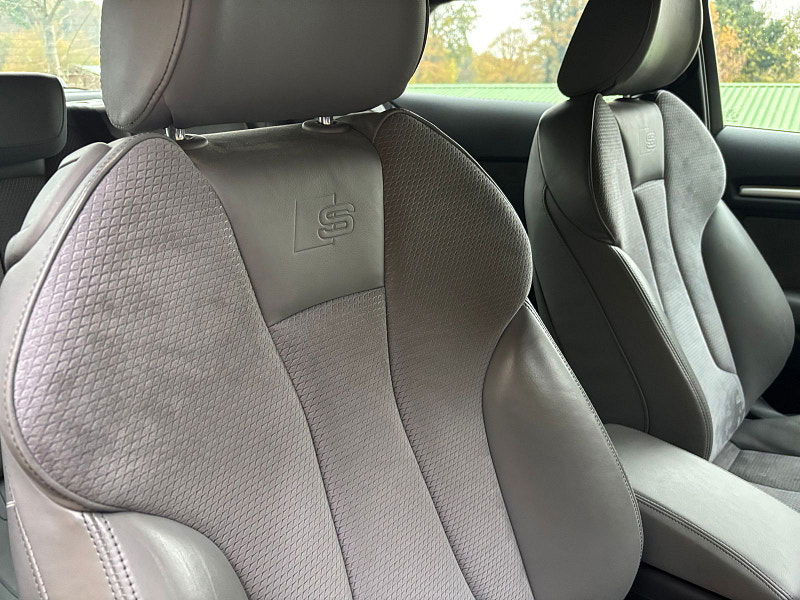 Audi A3 1.5 TFSI CoD S line Hatchback 3dr Petrol S Tronic Euro 6 (s/s) (150 ps) 3dr Automatic 2025