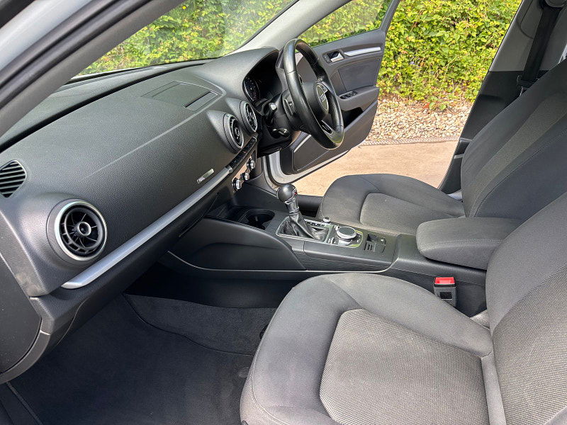 Audi A3 2.0 TDI SE Technik Sportback 5dr Diesel S Tronic Auto 6Spd Euro 6 (s/s) (150 ps) 5dr Automatic 2025