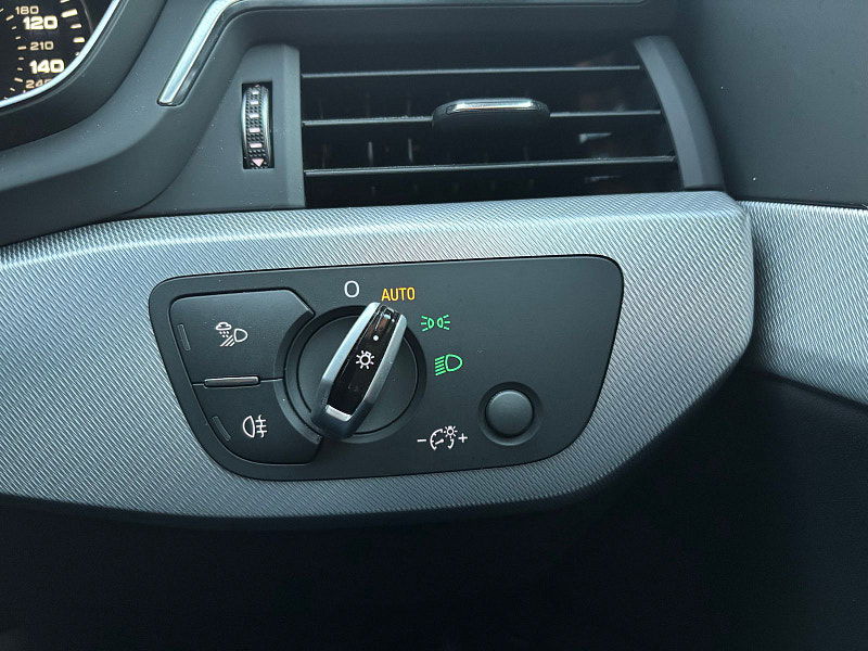 Audi A4 Avant 2.0 TFSI SE Estate 5dr Petrol Manual Euro 6 (s/s) (190 ps) 5dr Manual 2025