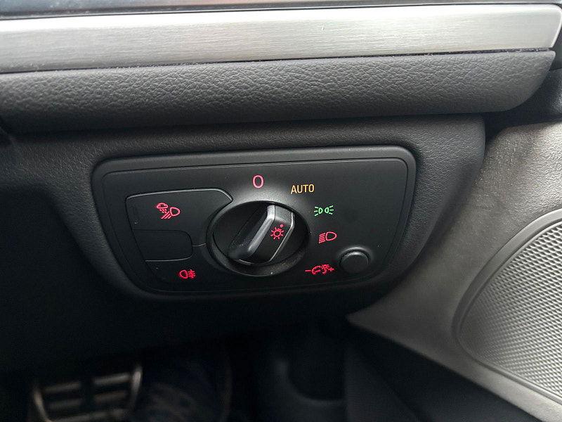 Audi A6 Avant 2.0 TDI ultra S line Estate 5dr Diesel S Tronic Euro 6 (s/s) (190 ps) 5dr Automatic 2026