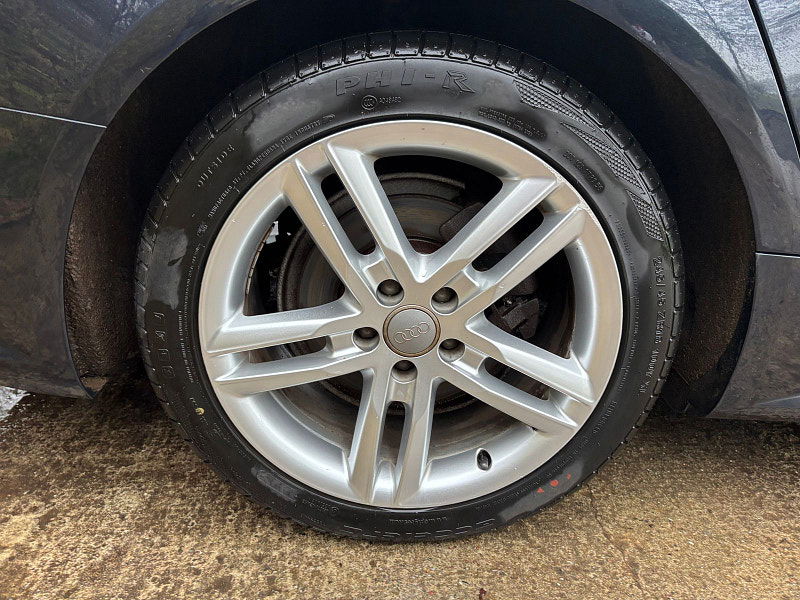 Audi A6 Avant 2.0 TDI ultra S line Estate 5dr Diesel S Tronic Euro 6 (s/s) (190 ps) 5dr Automatic 2026