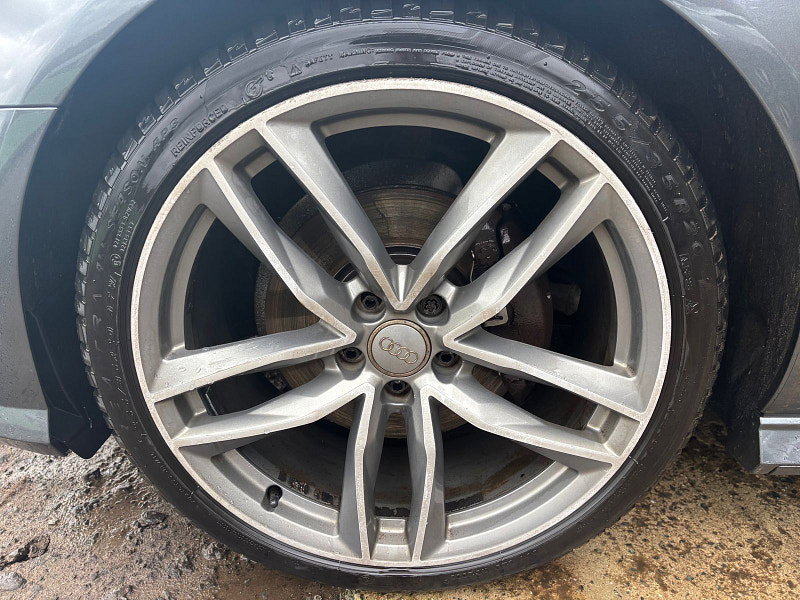 Audi A6 Saloon 2.0 TDI ultra Black Edition Saloon 4dr Diesel S Tronic Euro 6 (s/s) (190 ps) 4dr Automatic 2026