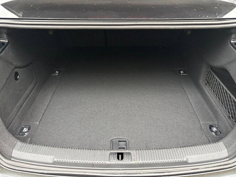 Audi A6 Saloon 2.0 TDI ultra Black Edition Saloon 4dr Diesel S Tronic Euro 6 (s/s) (190 ps) 4dr Automatic 2026