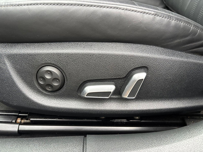 Audi A6 Saloon 2.0 TDI ultra Black Edition Saloon 4dr Diesel S Tronic Euro 6 (s/s) (190 ps) 4dr Automatic 2026