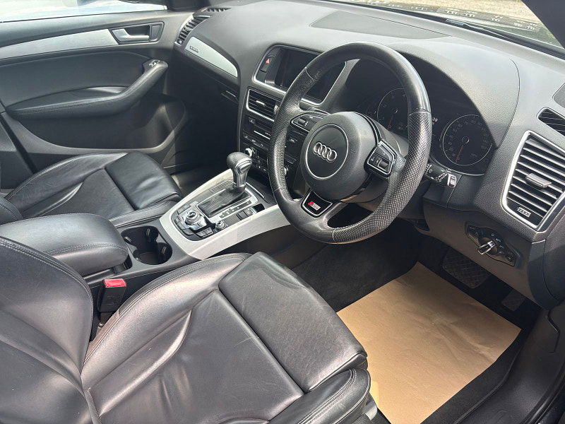 Audi Q5 2.0 TDI S line Plus SUV 5dr Diesel S Tronic quattro Euro 5 (s/s) (177 ps) 5dr Automatic 2025