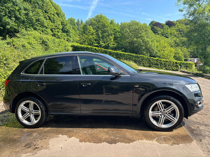 Audi Q5 2.0 TDI S line Plus SUV 5dr Diesel S Tronic quattro Euro 5 (s/s) (177 ps) 5dr Automatic 2025