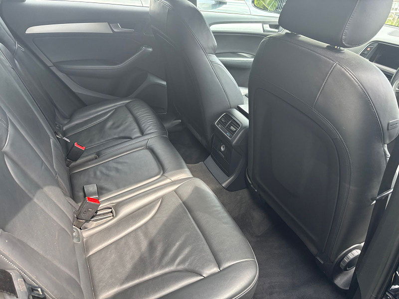 Audi Q5 2.0 TDI S line Plus SUV 5dr Diesel S Tronic quattro Euro 5 (s/s) (177 ps) 5dr Automatic 2025