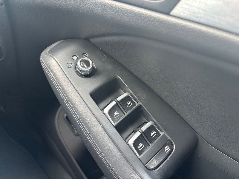 Audi Q5 2.0 TDI S line Plus SUV 5dr Diesel S Tronic quattro Euro 5 (s/s) (177 ps) 5dr Automatic 2025