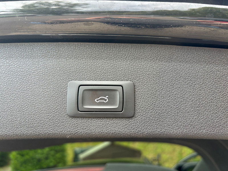 Audi Q5 2.0 TDI S line Plus SUV 5dr Diesel S Tronic quattro Euro 5 (s/s) (177 ps) 5dr Automatic 2025