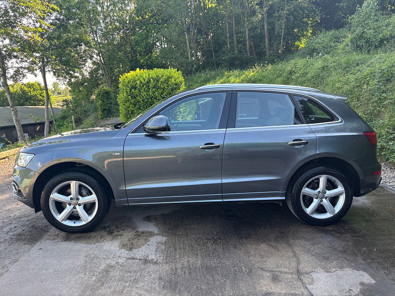 Audi Q5 2.0 TFSI S line SUV 5dr Petrol Manual quattro Euro 6 (s/s) (230 ps) 5dr Manual 2025