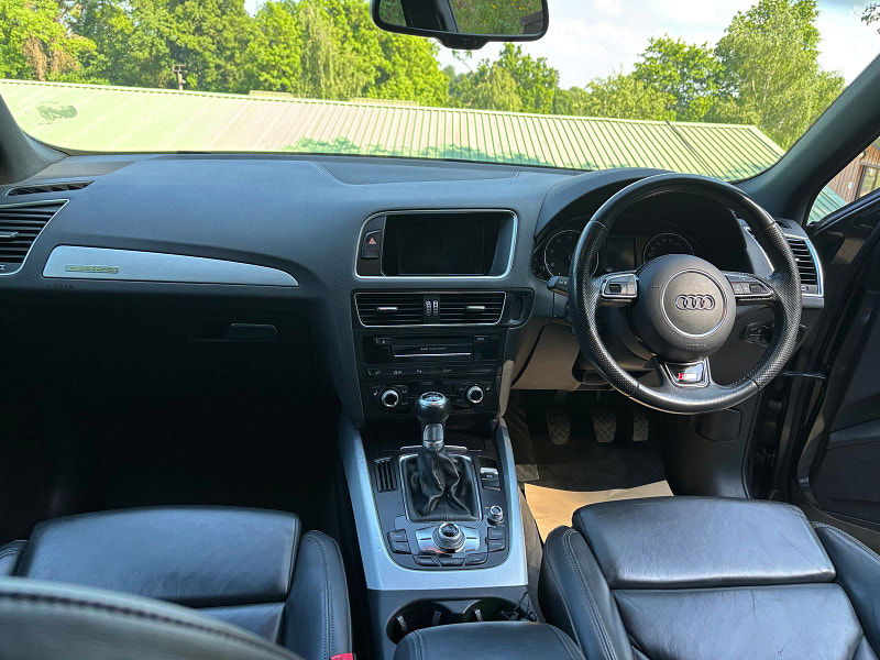 Audi Q5 2.0 TFSI S line SUV 5dr Petrol Manual quattro Euro 6 (s/s) (230 ps) 5dr Manual 2025