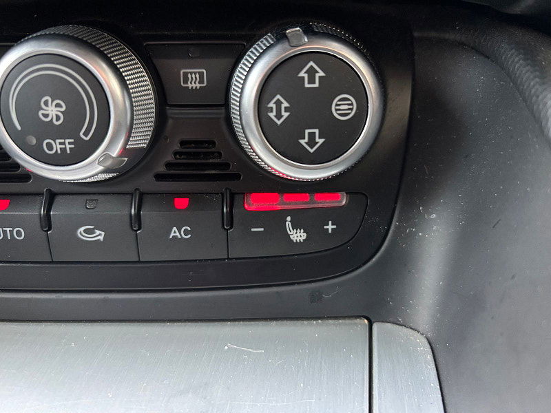 Audi TT 2.0 TFSI S line Coupe 3dr Petrol S Tronic quattro Euro 5 (s/s) (211 ps) 3dr Automatic 2026