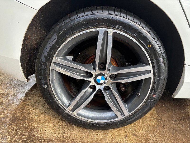 BMW 1 Series 1.5 118i Sport Hatchback 5dr Petrol Manual Euro 6 (s/s) (136 ps) 5dr Manual 2026