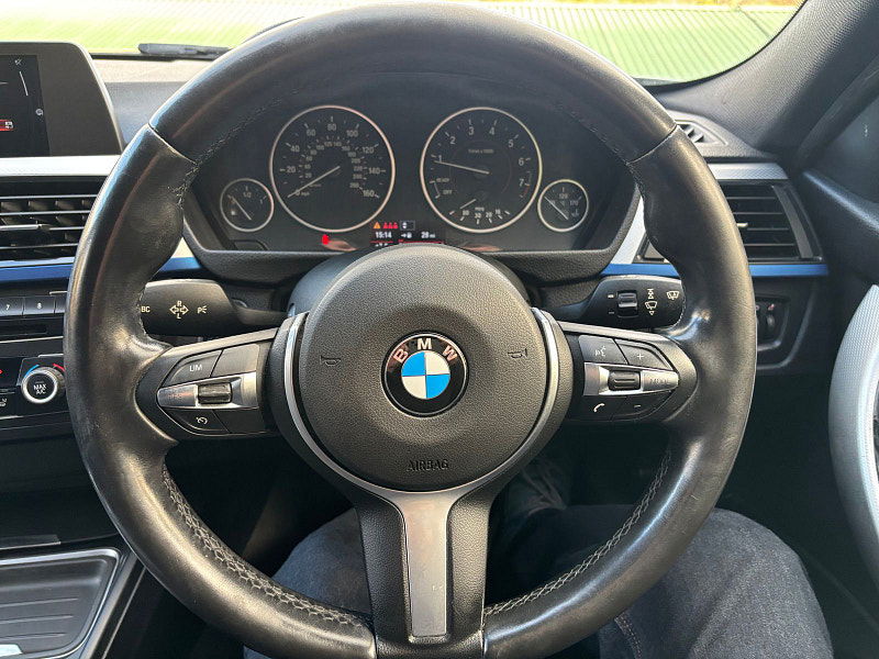 BMW 3 Series 2.0 320i M Sport Saloon 4dr Petrol Manual Euro 6 (s/s) (184 ps) 4dr Manual 2025