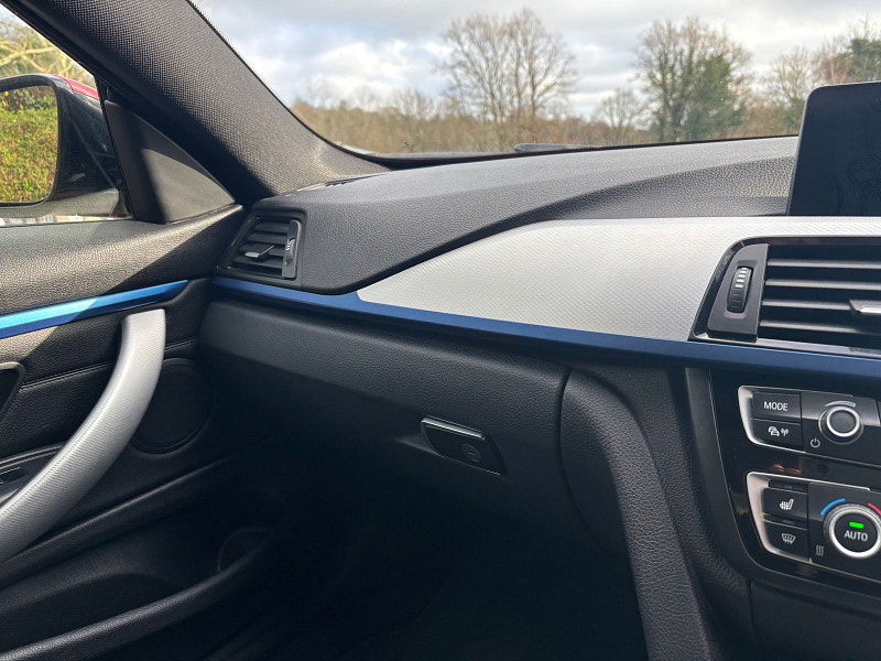 BMW 4 Series 2.0 420i M Sport Coupe 2dr Petrol Auto Euro 6 (s/s) (184 ps) 2dr Automatic 2025