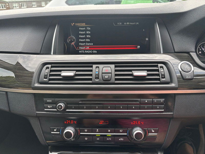 BMW 5 Series 2.0 520d Luxury Touring 5dr Diesel Auto Euro 6 (s/s) (190 ps) 5dr Automatic 2025