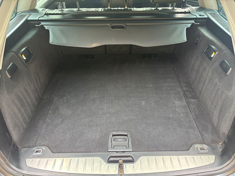 BMW 5 Series 2.0 520d Luxury Touring 5dr Diesel Auto Euro 6 (s/s) (190 ps) 5dr Automatic 2025