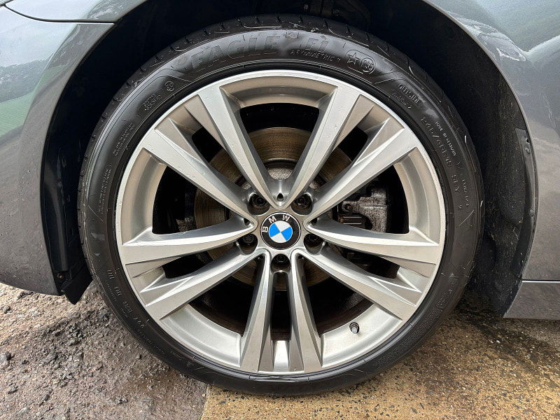 BMW 5 Series 2.0 520d Luxury Touring 5dr Diesel Auto Euro 6 (s/s) (190 ps) 5dr Automatic 2025