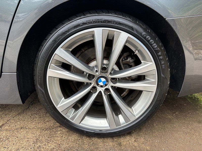 BMW 5 Series 2.0 520d Luxury Touring 5dr Diesel Auto Euro 6 (s/s) (190 ps) 5dr Automatic 2025