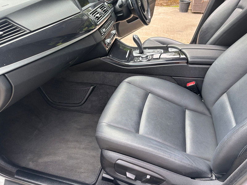 BMW 5 Series 2.0 520d SE Touring 5dr Diesel Auto Euro 6 (s/s) (190 ps) 5dr Automatic 2025