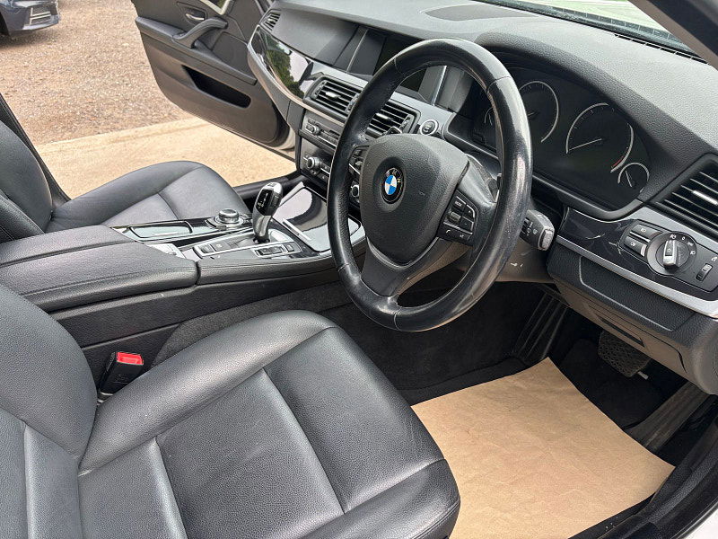 BMW 5 Series 2.0 520d SE Touring 5dr Diesel Auto Euro 6 (s/s) (190 ps) 5dr Automatic 2025
