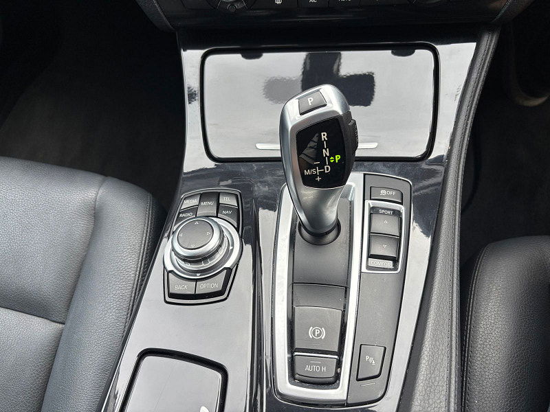 BMW 5 Series 2.0 520d SE Touring 5dr Diesel Auto Euro 6 (s/s) (190 ps) 5dr Automatic 2025