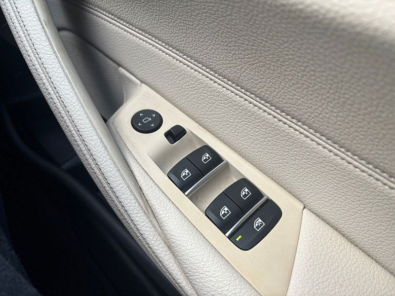 BMW 5 Series 2.0 520i GPF SE Saloon 4dr Petrol Auto Euro 6 (s/s) (184 ps) 4dr Automatic 2025