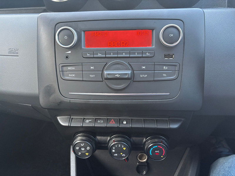 Dacia Duster 1.0 TCe Essential SUV 5dr Petrol Manual Euro 6 (s/s) (100 ps) 5dr Manual 2026