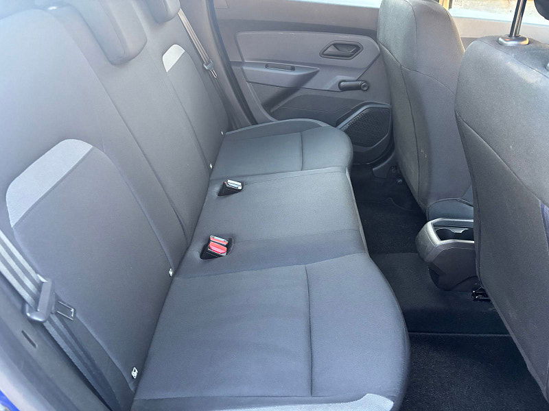 Dacia Duster 1.0 TCe Essential SUV 5dr Petrol Manual Euro 6 (s/s) (100 ps) 5dr Manual 2026