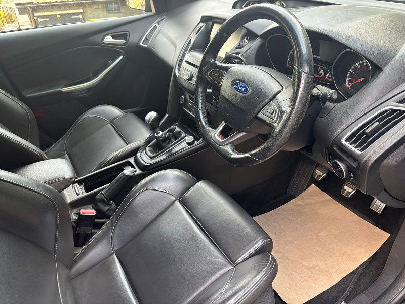 Ford Focus 2.0T EcoBoost ST-3 Hatchback 5dr Petrol Manual Euro 6 (s/s) (250 ps) 5dr Manual 2025