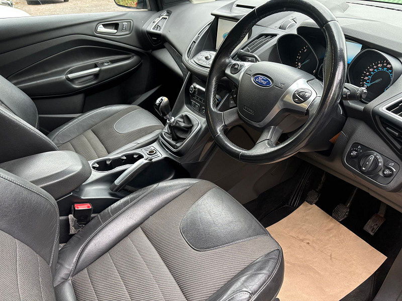 Ford Kuga 2.0 TDCi Titanium SUV 5dr Diesel Manual 2WD Euro 6 (s/s) (150 ps) 5dr Manual 2025