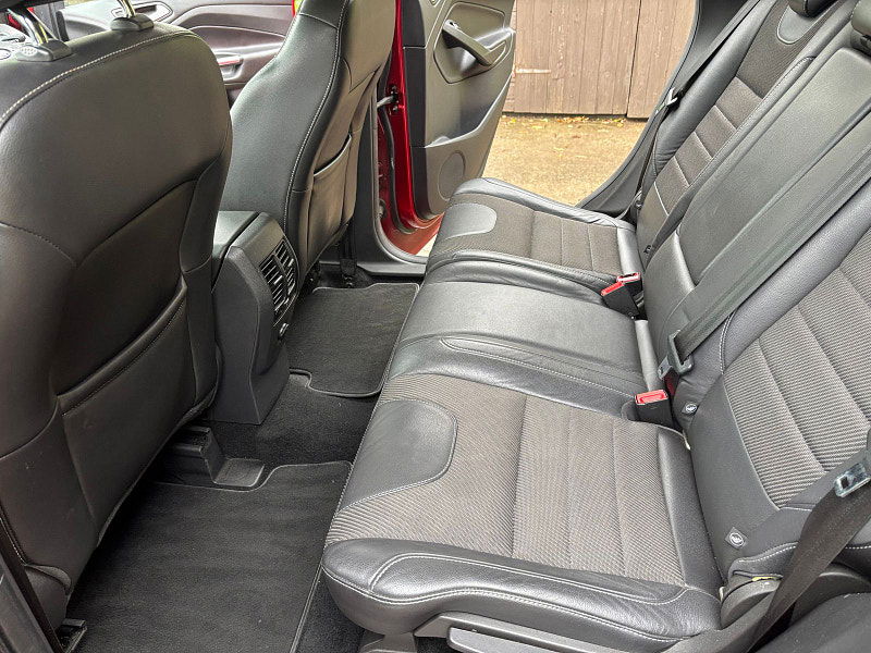 Ford Kuga 2.0 TDCi Titanium SUV 5dr Diesel Manual 2WD Euro 6 (s/s) (150 ps) 5dr Manual 2025