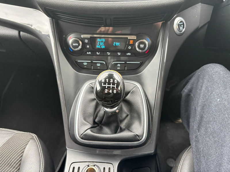 Ford Kuga 2.0 TDCi Titanium SUV 5dr Diesel Manual 2WD Euro 6 (s/s) (150 ps) 5dr Manual 2025