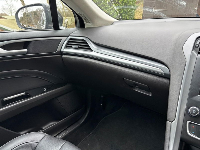Ford Mondeo 2.0 TDCi Titanium Edition Hatchback 5dr Diesel Manual Euro 6 (s/s) (150 ps) 5dr Manual 2025