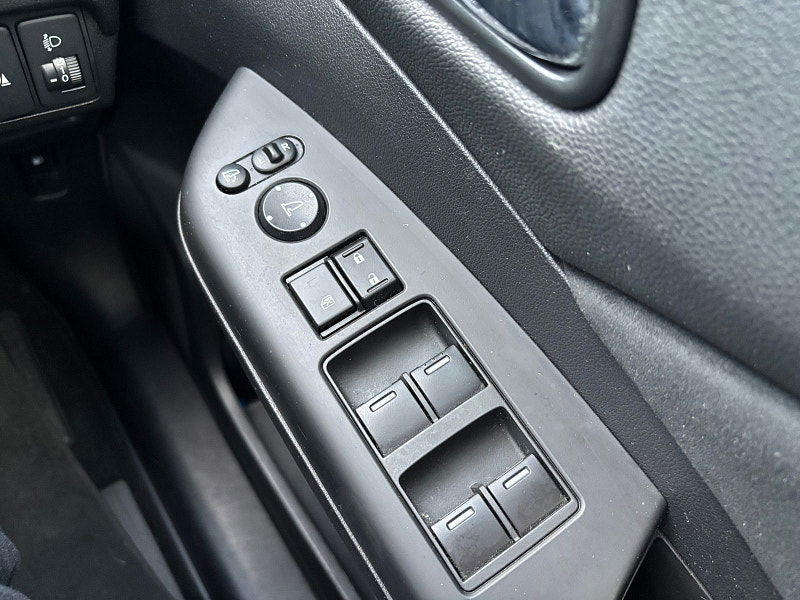 Honda CR-V 2.0 i-VTEC SE SUV 5dr Petrol Auto 4WD Euro 5 (155 ps) 5dr Automatic 2025